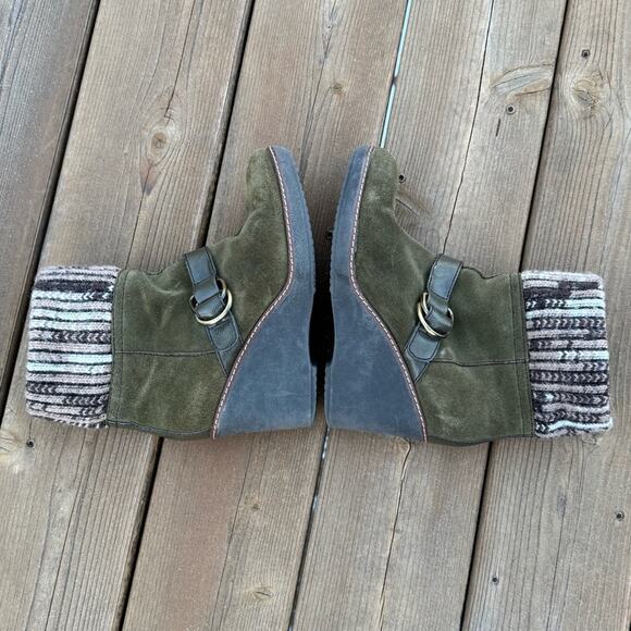 🧡SALE: Naturalizer size 8 Kenning Green Suede Wedge Boots Knit Sweater Cuff - Picture 9 of 11